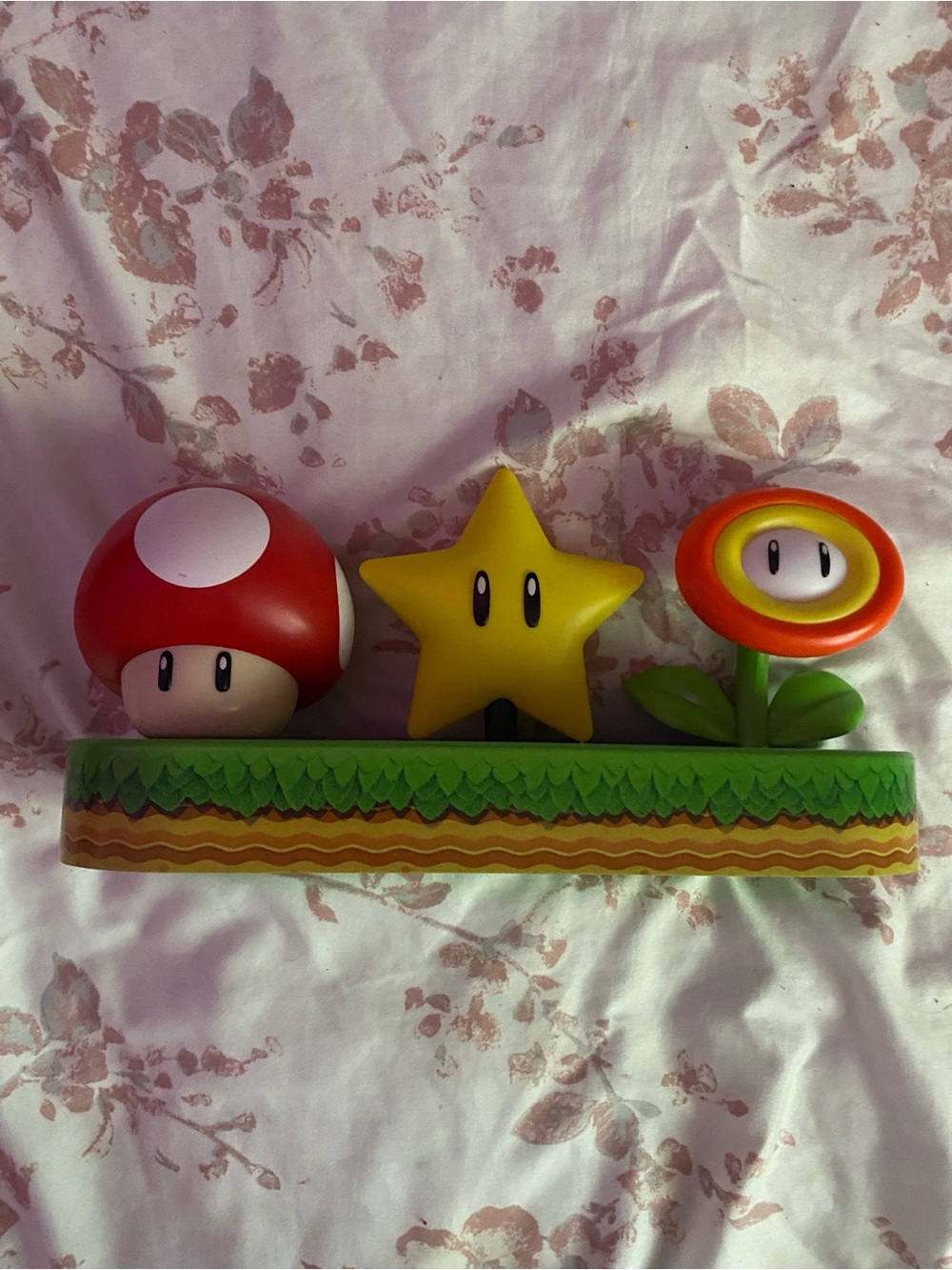 Super Mario Mushroom, Star & Fire Flower Shelf Decor Light
